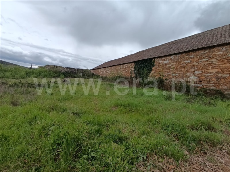 Terreno com ruina  Valpaços, Água Revés e Crasto - 1472512 - 5