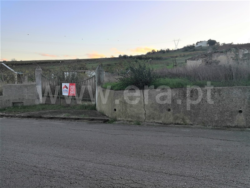 Terreno com ruina  Vila Franca de Xira, Cachoeiras - 1052778 - 1
