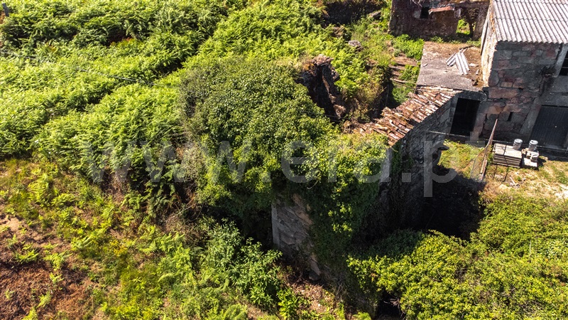 Terreno com ruina T2 Vila Nova de Cerveira, Cornes - 1336617 - 9