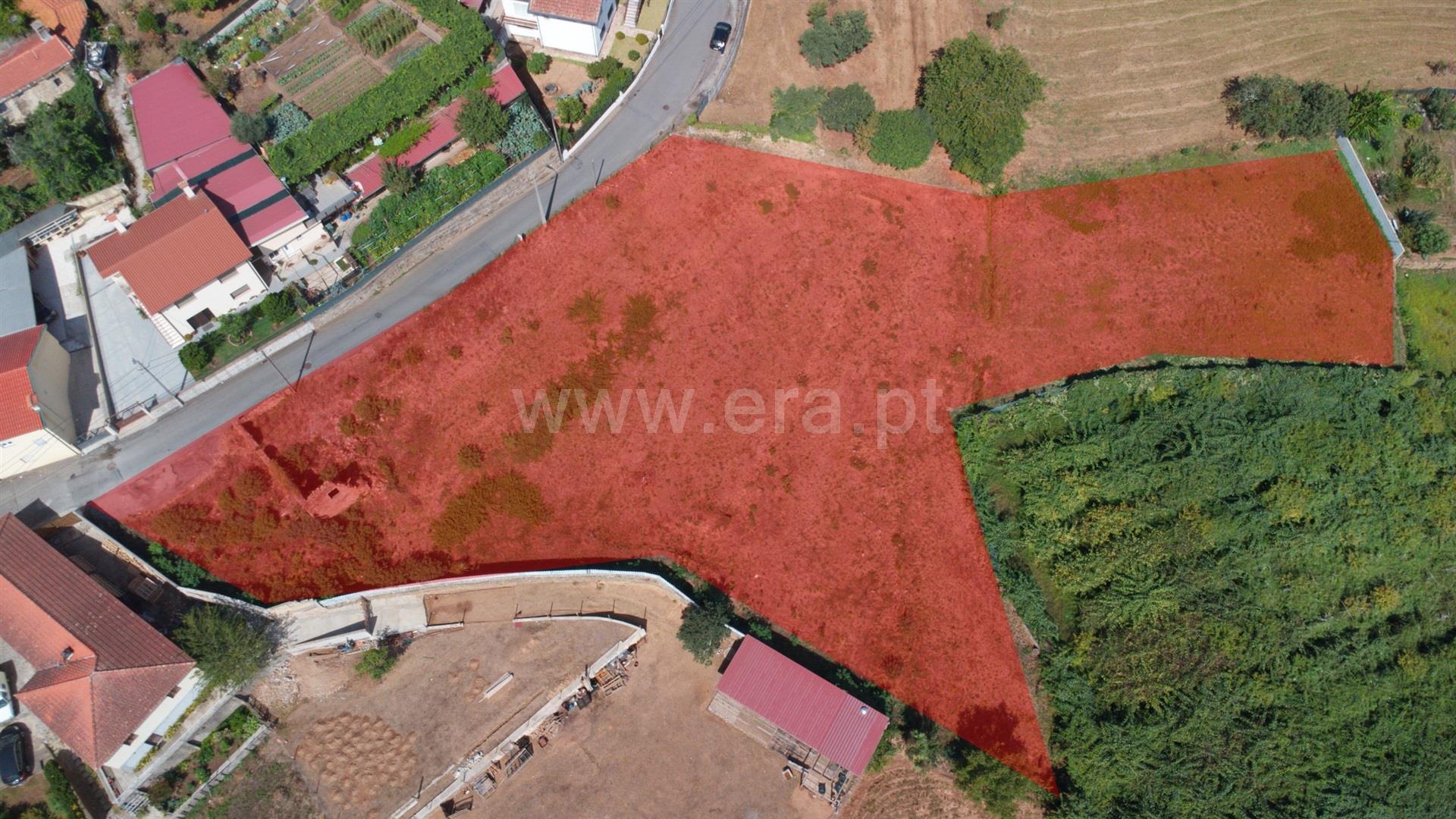 Land for sale in Vila Nova de Gaia, Portugal — €68,000
