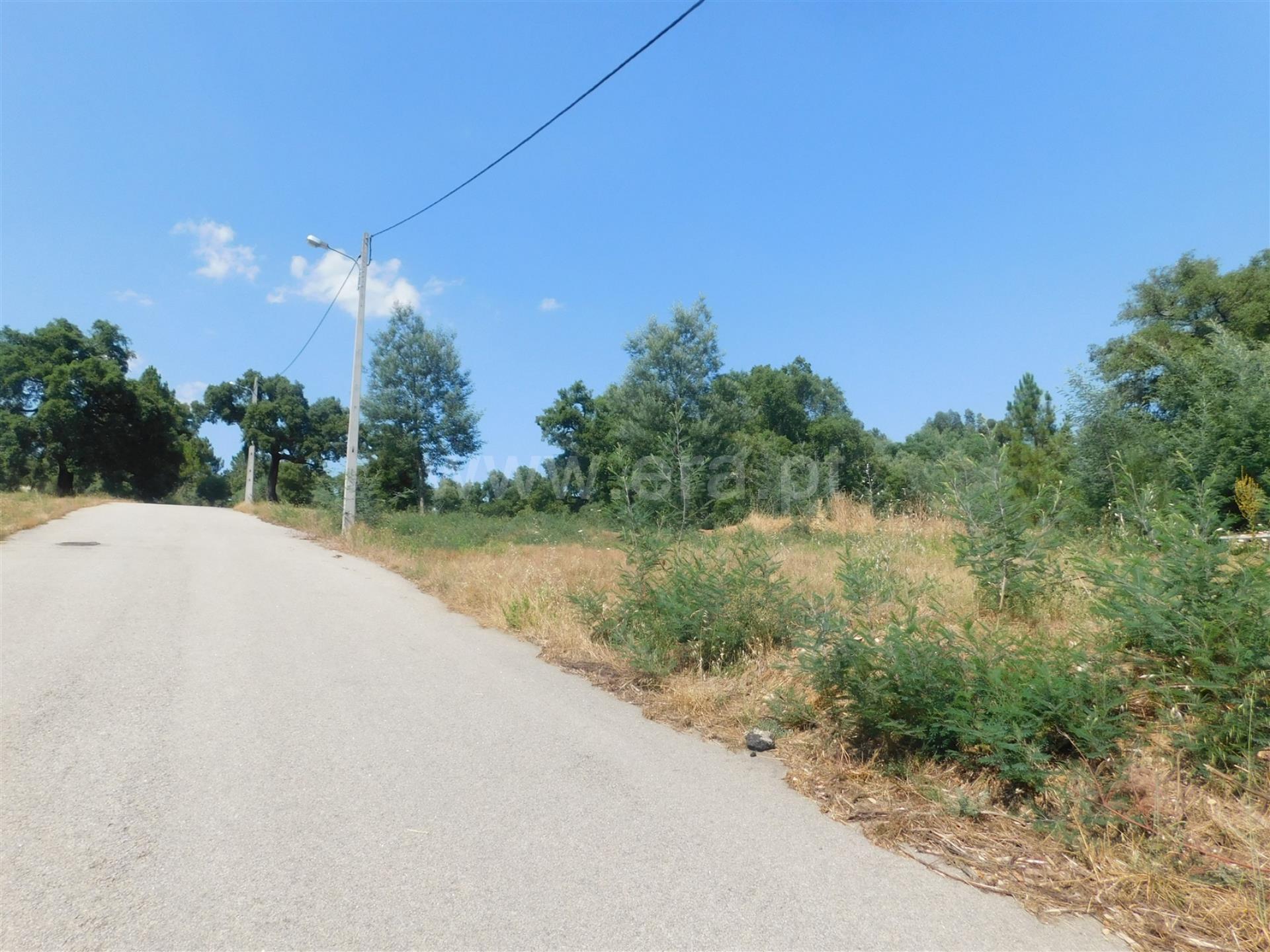 Land for sale in Covilhã, Portugal — €90,000
