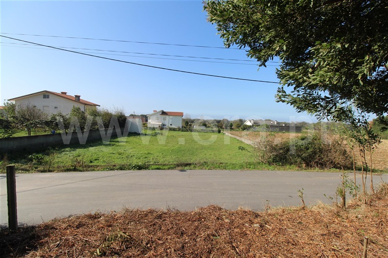 Terreno / Espinho, Paramos