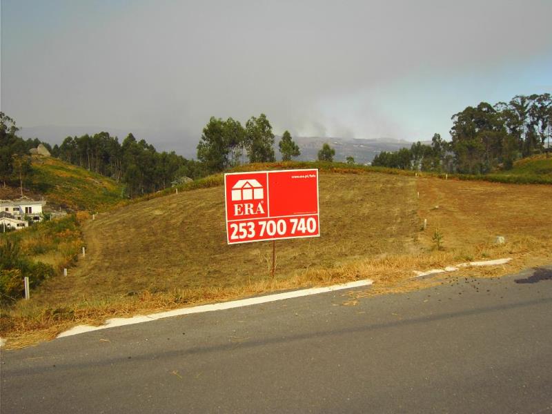 Terreno / Fafe, Passos