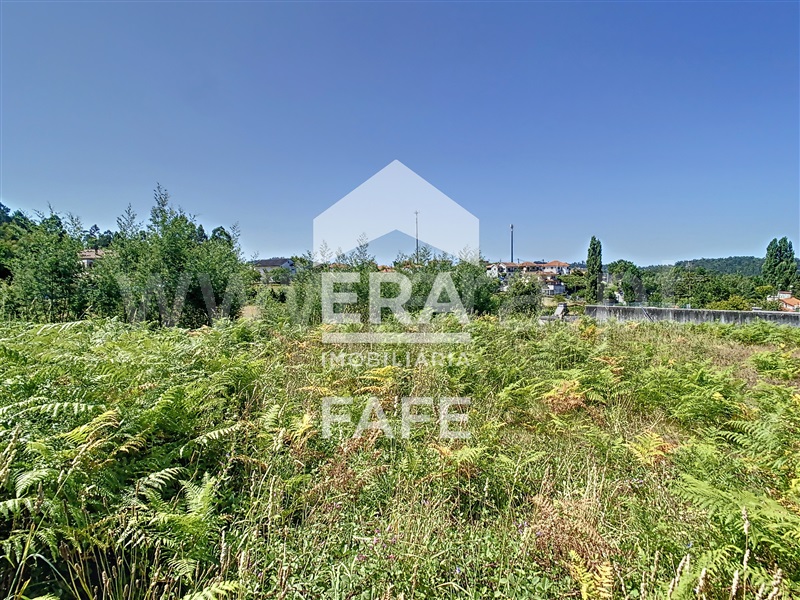 Terreno / Fafe, Regadas