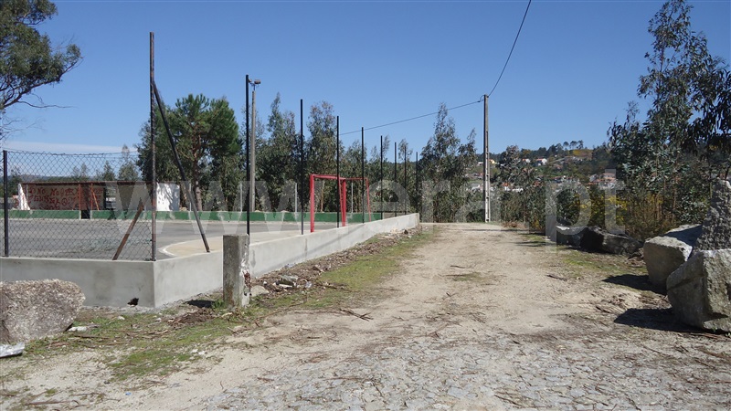 Terreno / Fafe, Regadas
