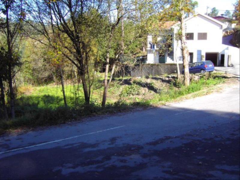 Terreno / Fafe, Travassós