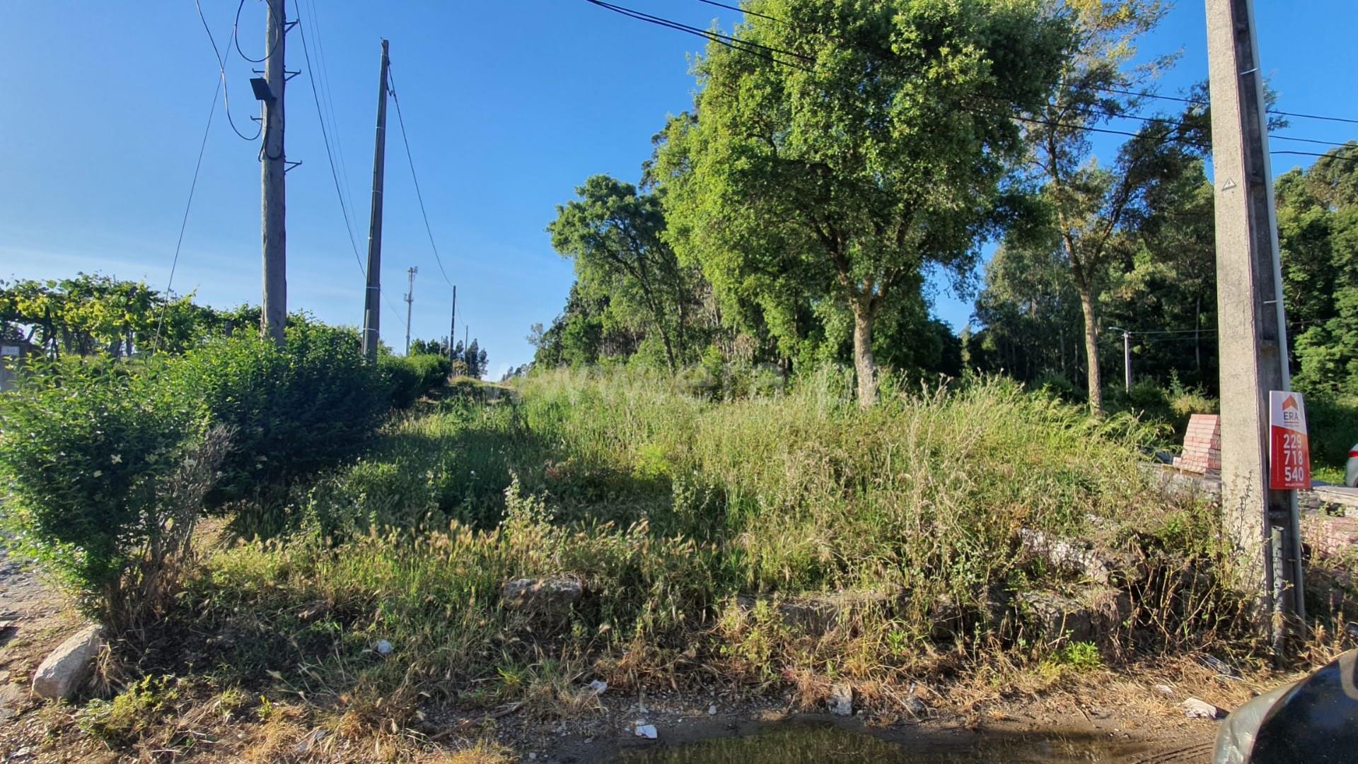 Land for sale in Gondomar, Portugal — €385,000