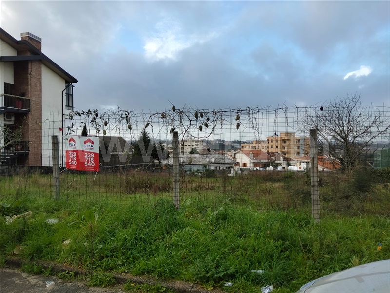 Terreno / Gondomar, Fânzeres e São Pedro da Cova