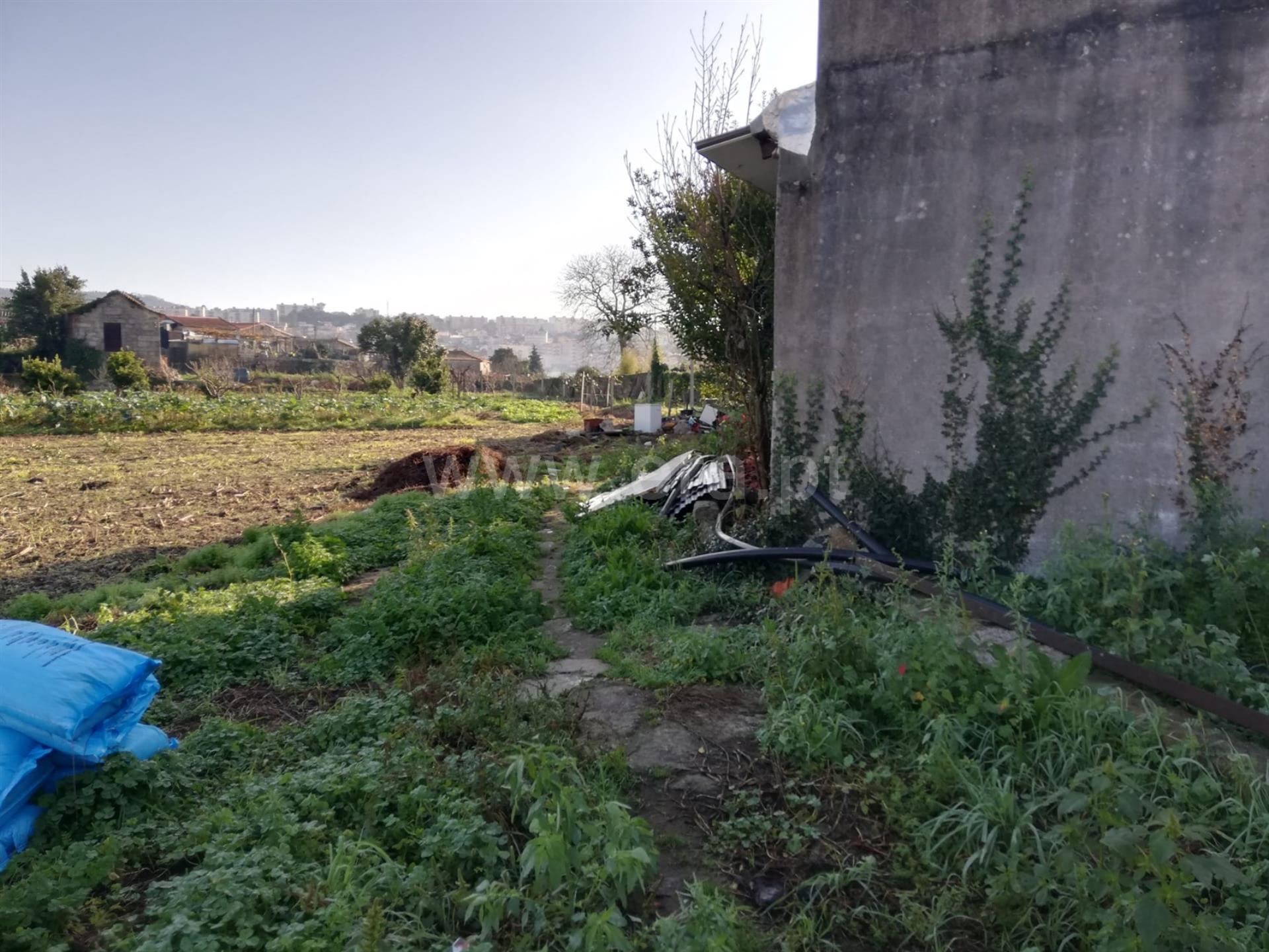 Land for sale in Gondomar, Portugal — €630,000