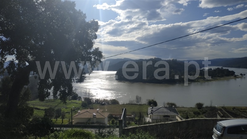 Terreno / Gondomar, Melres