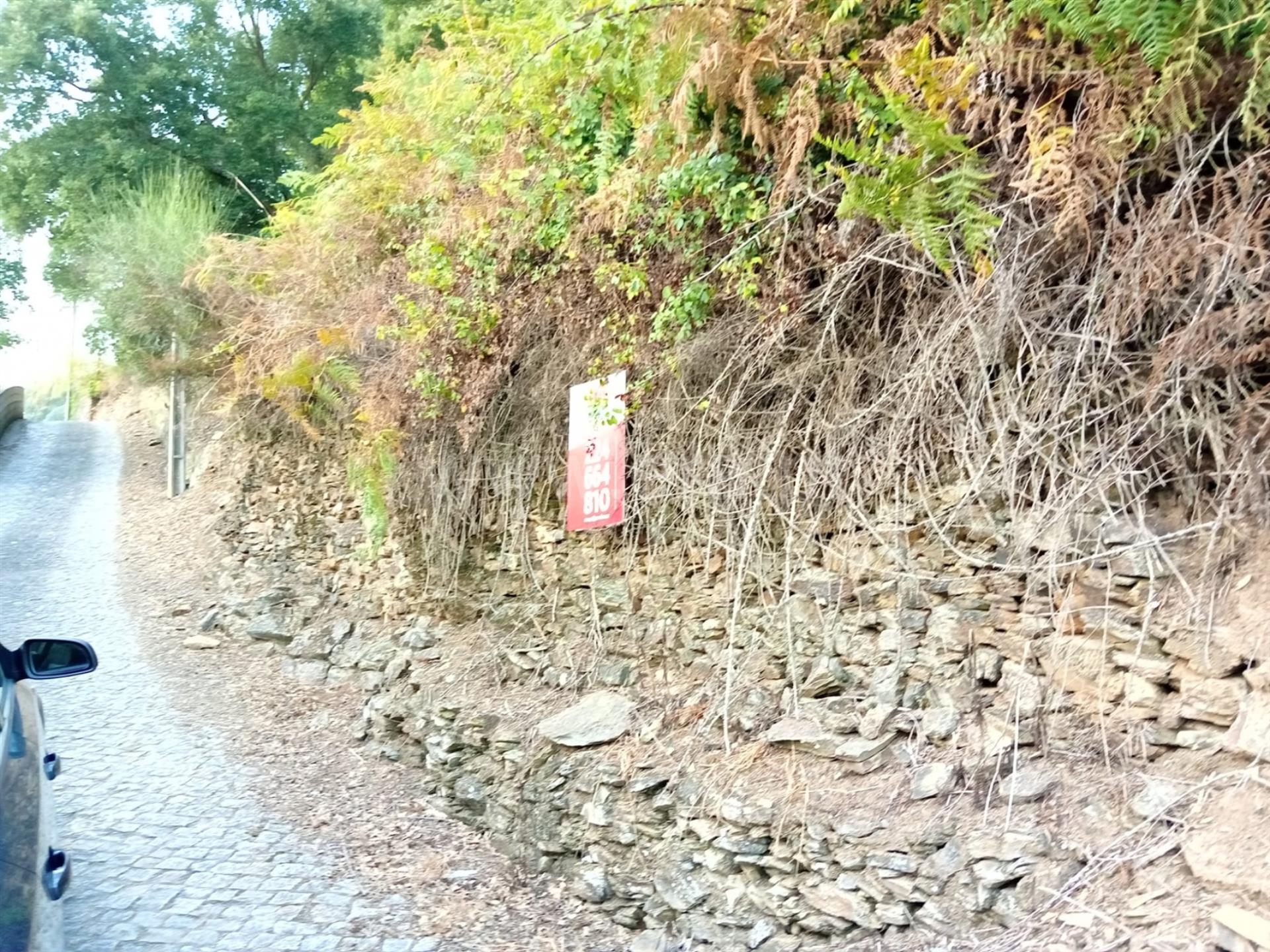Land for sale in Gondomar, Portugal — €67,500