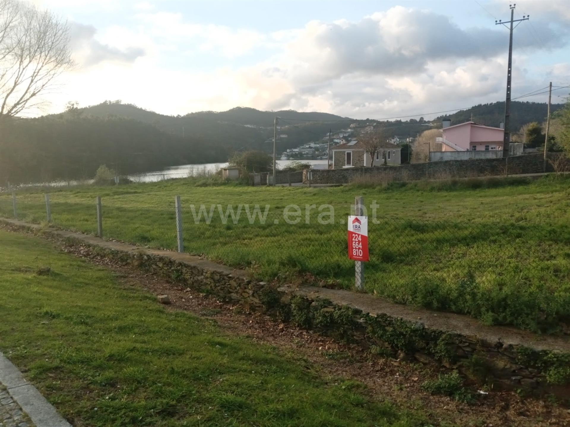 Land for sale in Gondomar, Portugal — €200,000