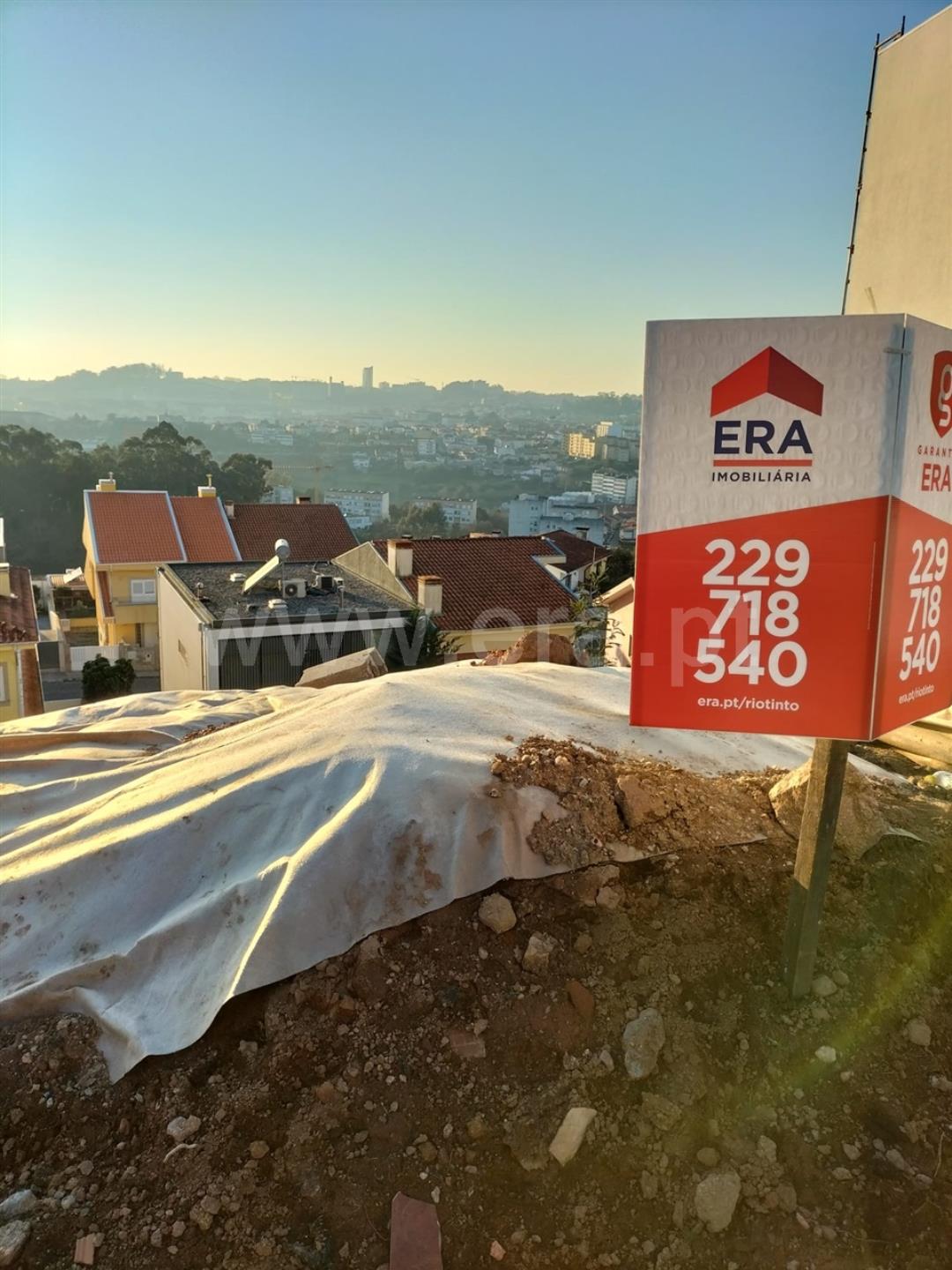 Land for sale in Gondomar, Portugal — €90,000