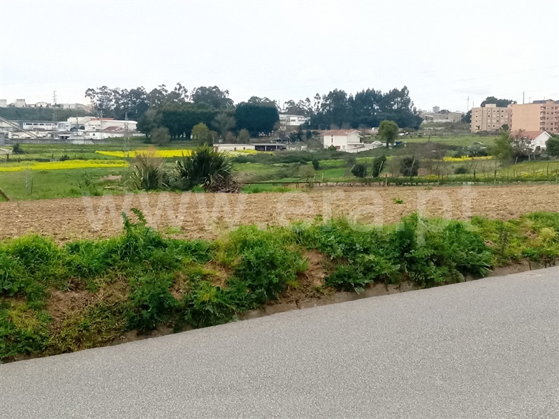 Terreno / Gondomar, Rio Tinto - Estação