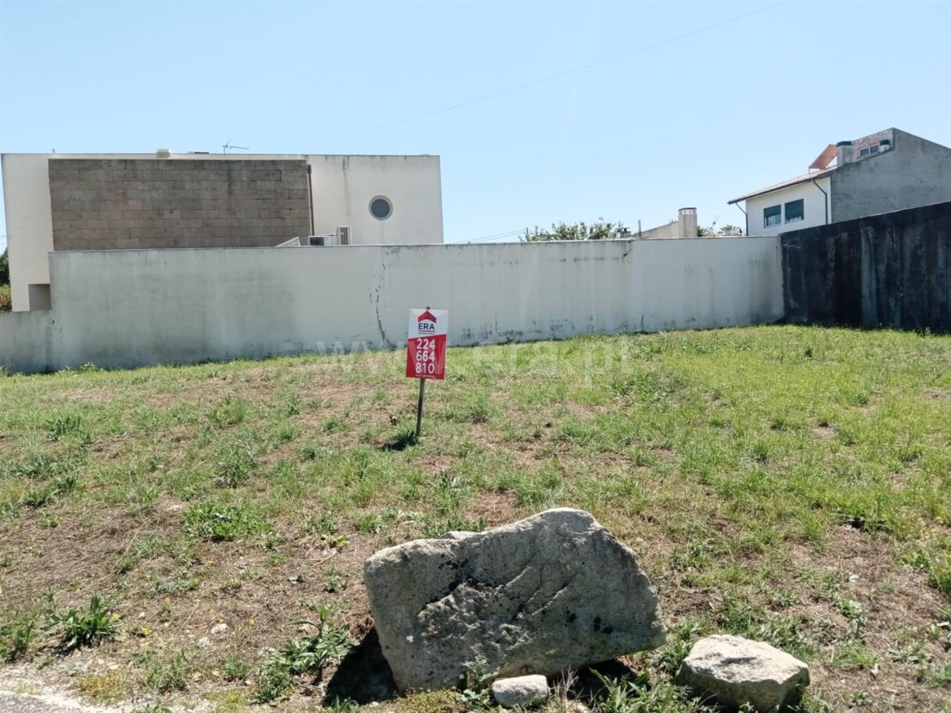 Land for sale in Gondomar, Portugal — €125,000