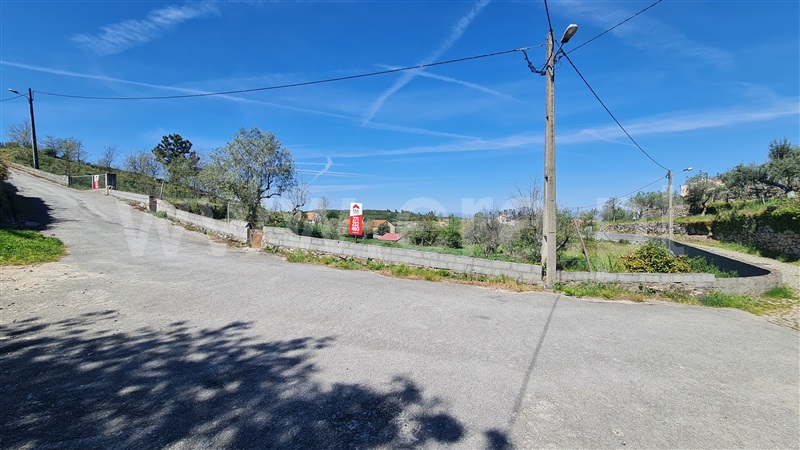 Terreno / Gouveia, Aldeias e Mangualde da Serra
