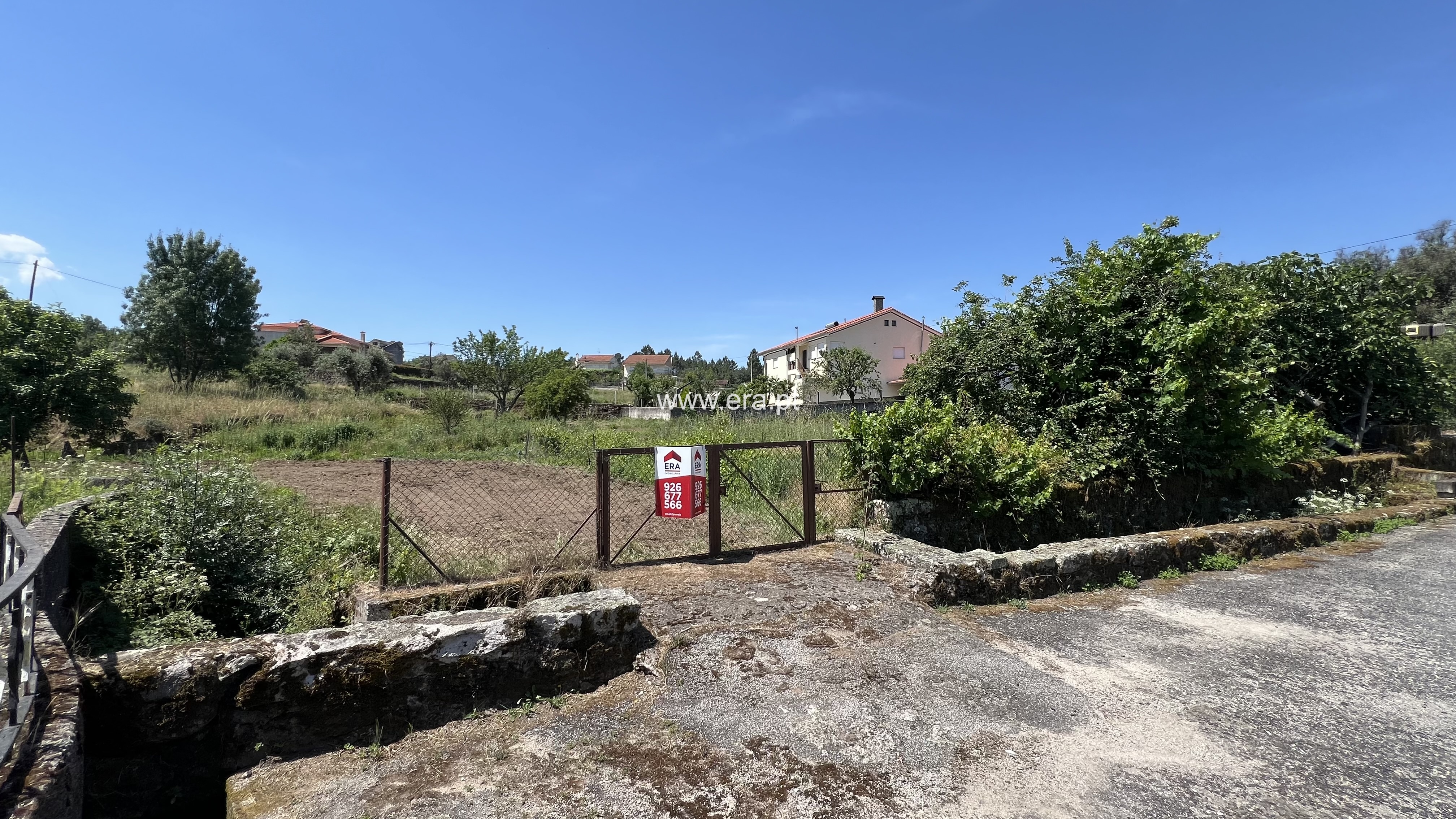 Terreno / Gouveia, Ribamondego
