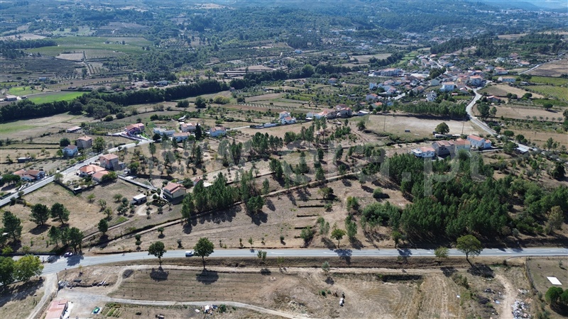 Terreno / Gouveia, São Paio