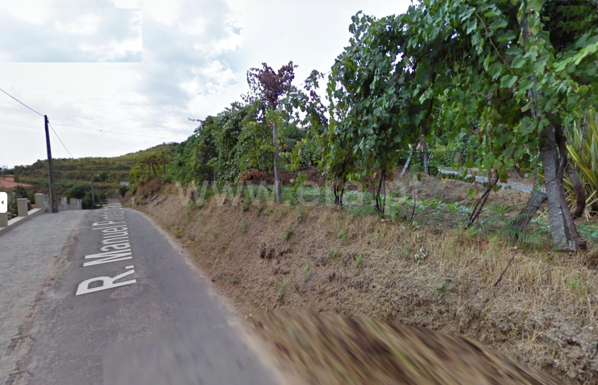 Land for sale in Guimarães, Portugal — €69,500