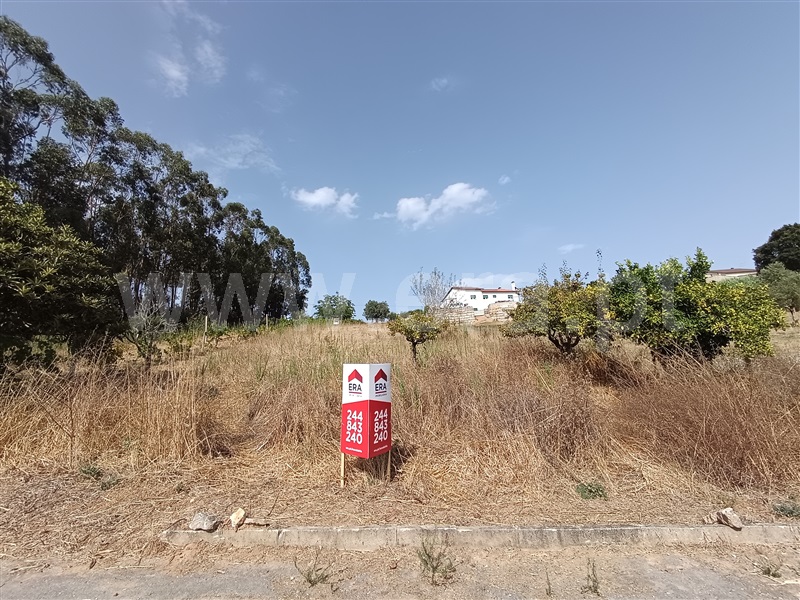 Terreno / Leiria, Caranguejeira