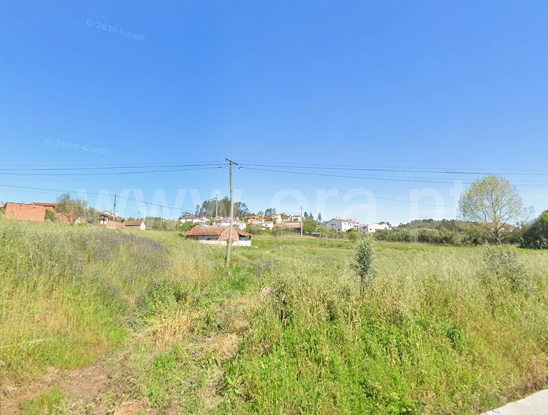 Terreno / Leiria, Milagres