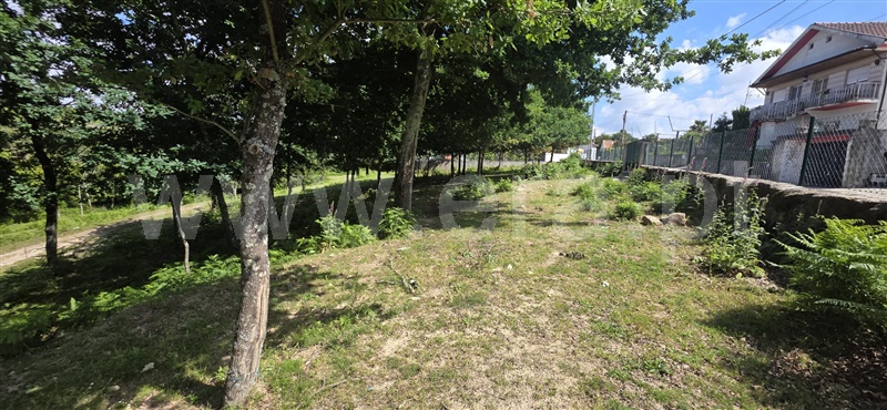 Terreno / Lousada, Caíde de Rei