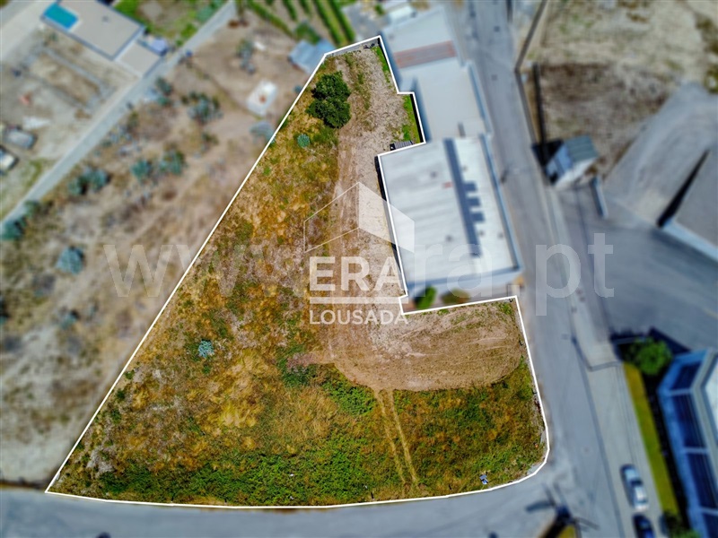 Terreno / Lousada, Figueiras e Covas