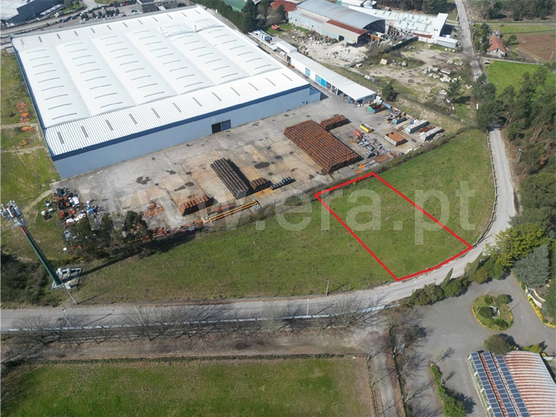 Terreno / Lousada, Figueiras e Covas