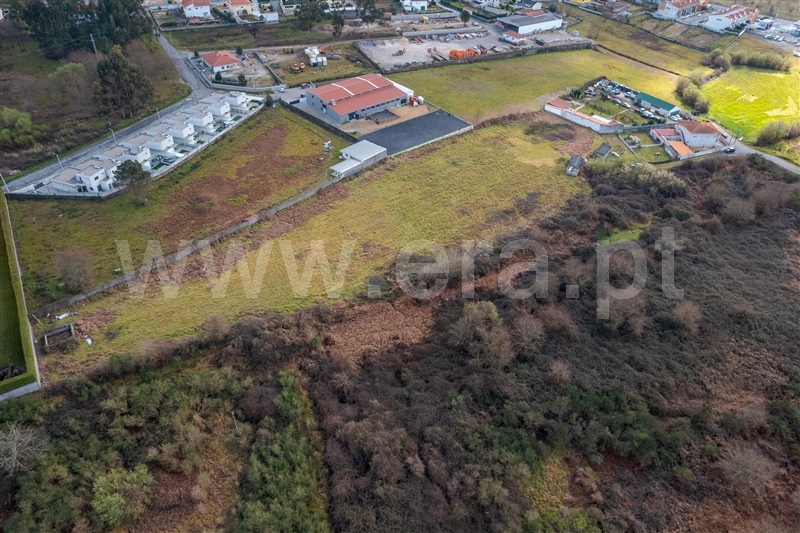 Terreno / Lousada, Lustosa e Barrosas (Santo Estêvão)