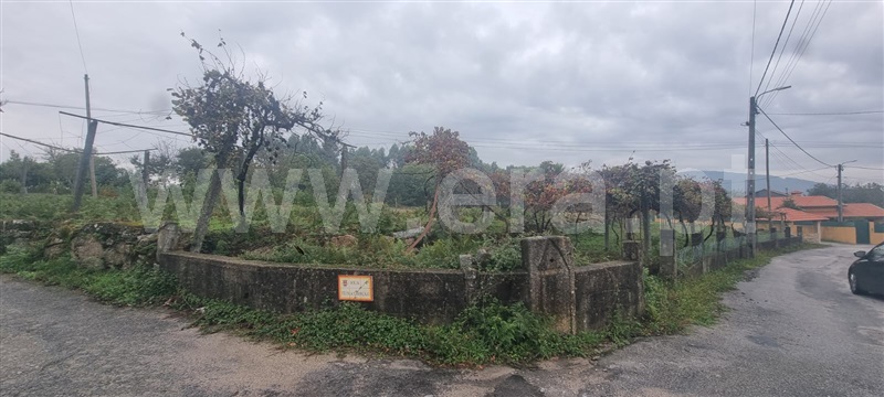 Terreno / Lousada, Lustosa e Barrosas (Santo Estêvão)