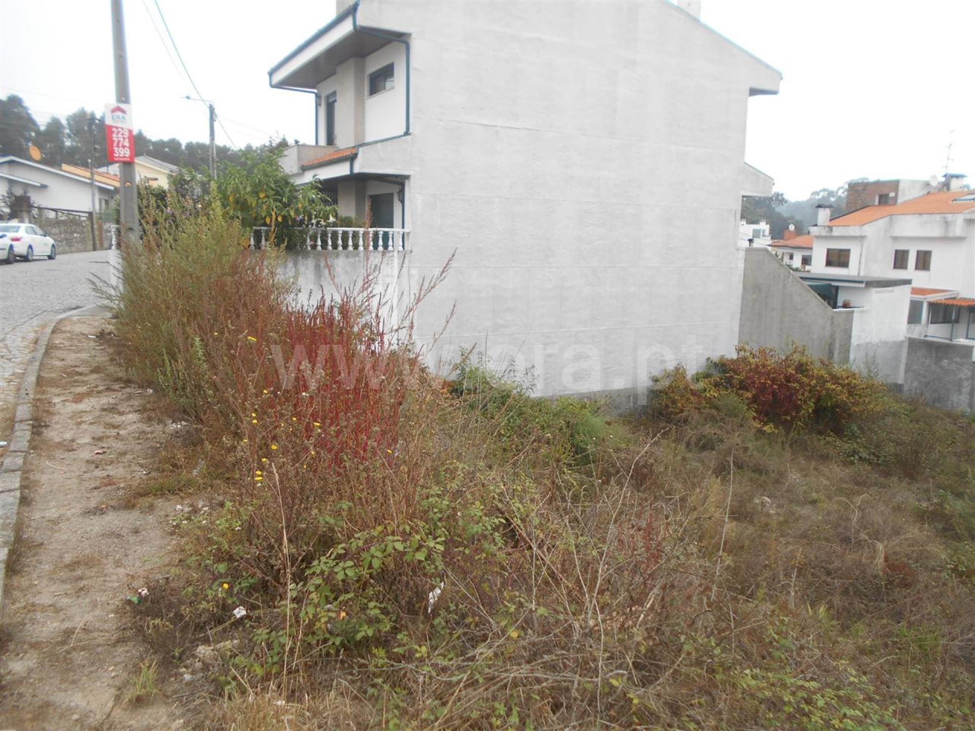 Terreno em Maia