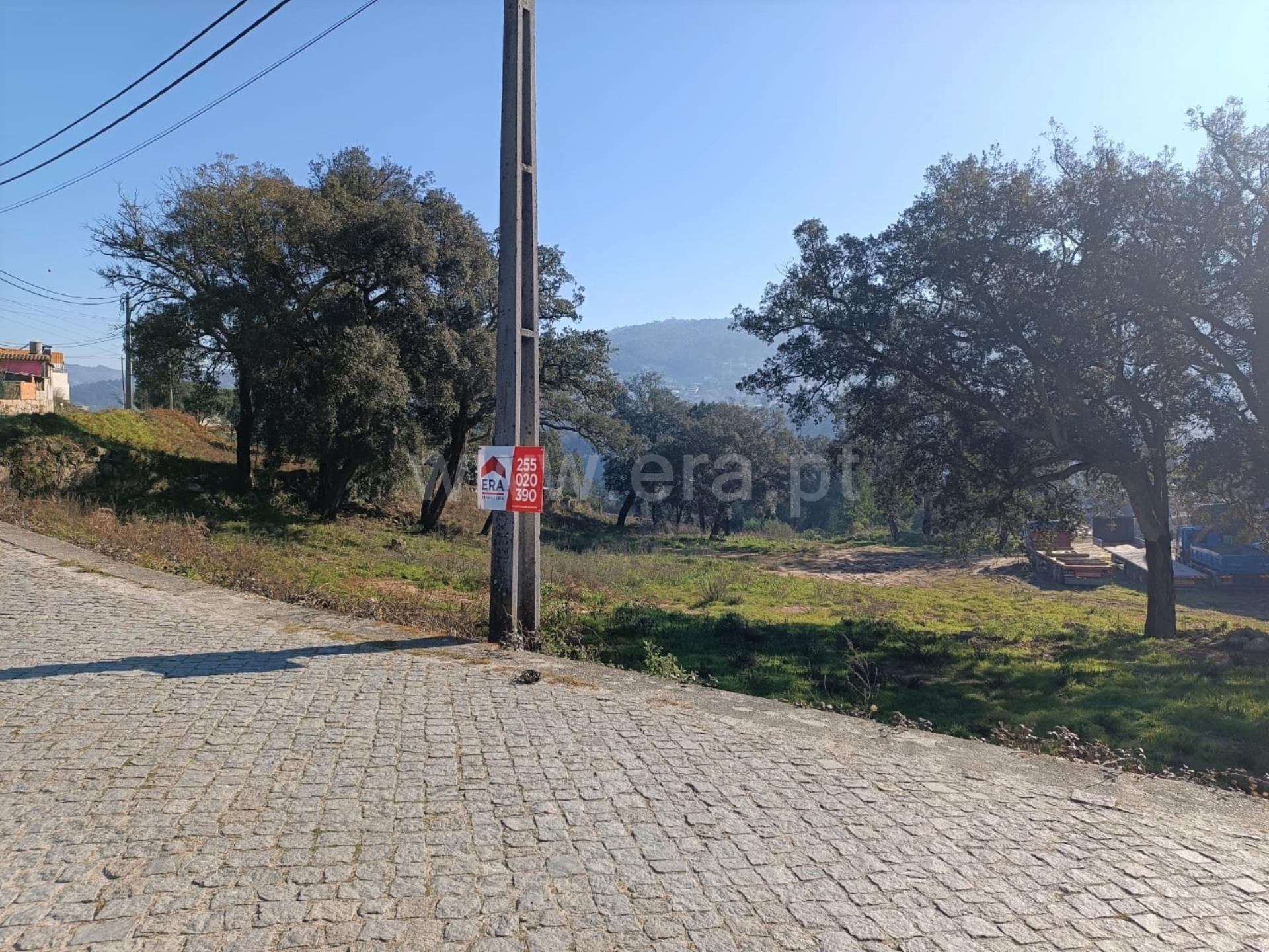 Land for sale in Marco de Canaveses, Portugal — €126,500