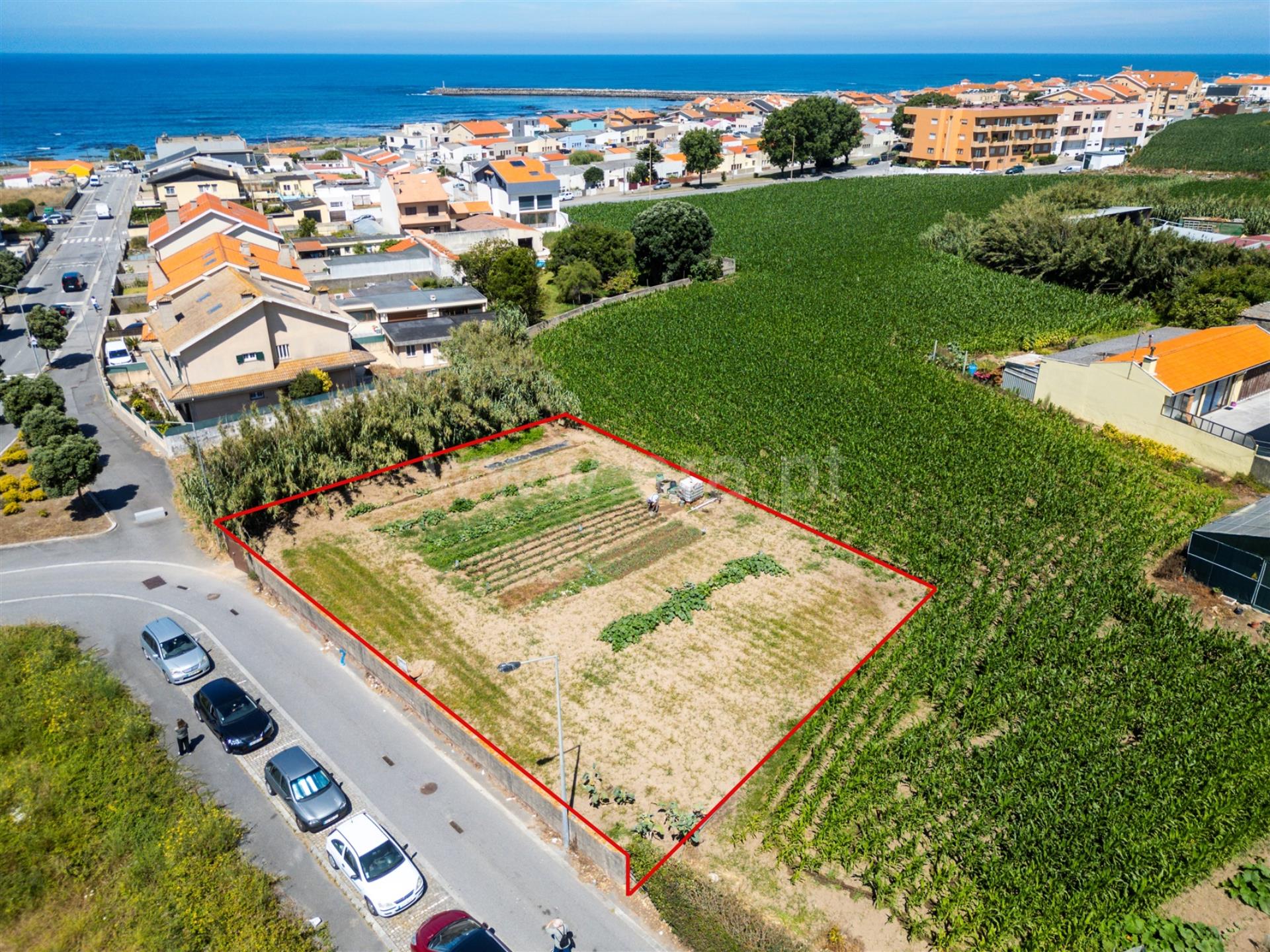 Land for sale in Matosinhos, Portugal — €560,000