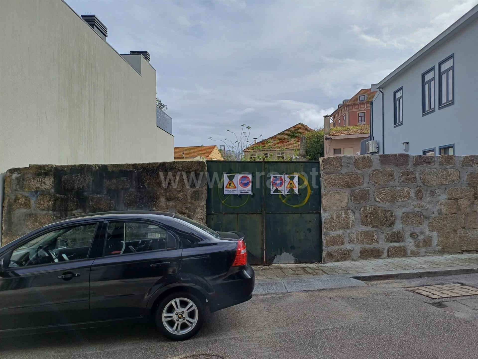 Land for sale in Matosinhos, Portugal — €390,000