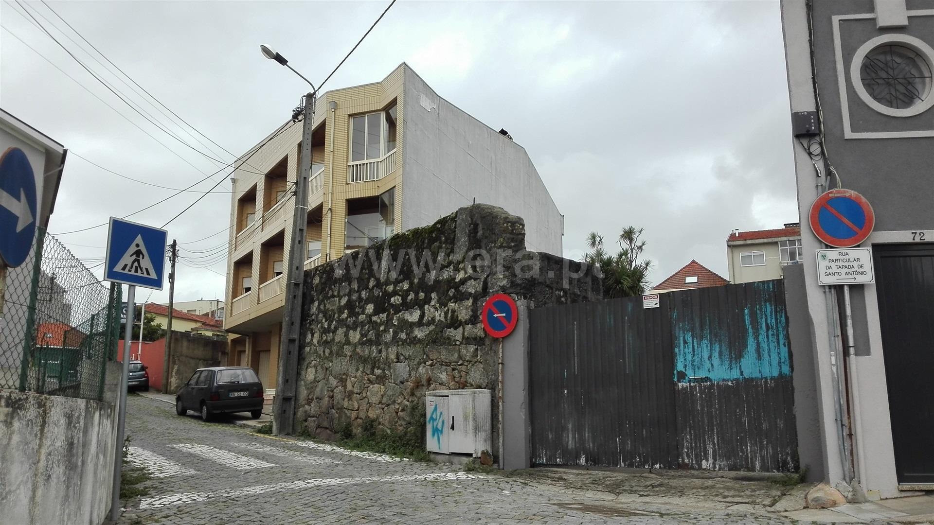 Land for sale in Matosinhos, Portugal — €272,000