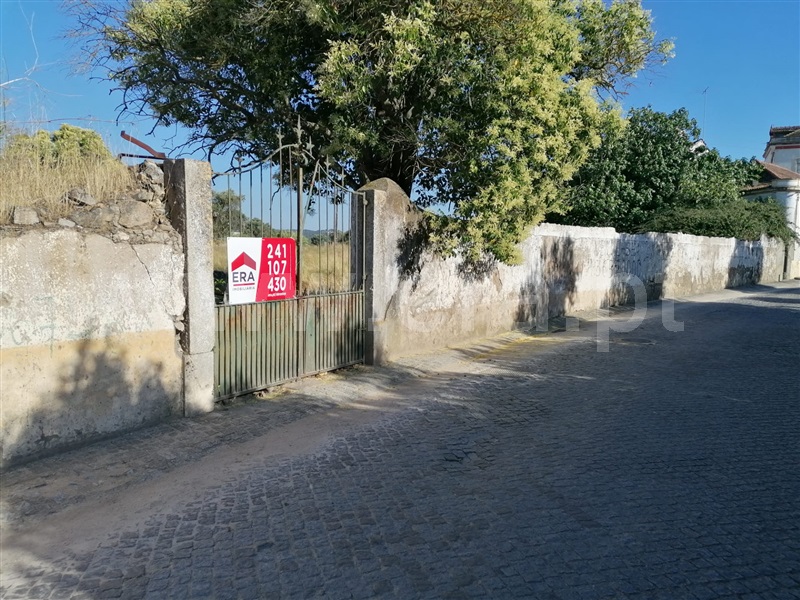 Terreno Misto / Abrantes, Rossio ao Sul do Tejo