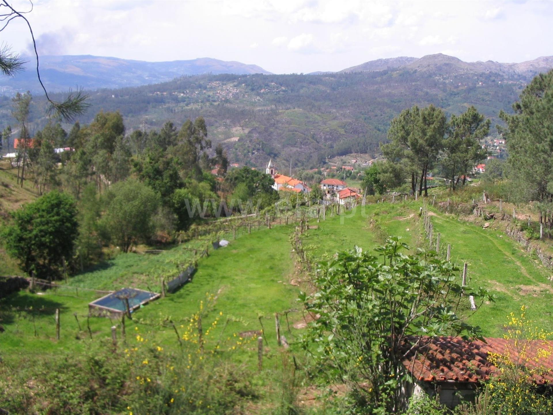 Land for sale in Arcos de Valdevez, Portugal — €75,000