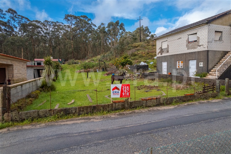 Terreno Misto / Paços de Ferreira, Sanfins Lamoso Codessos