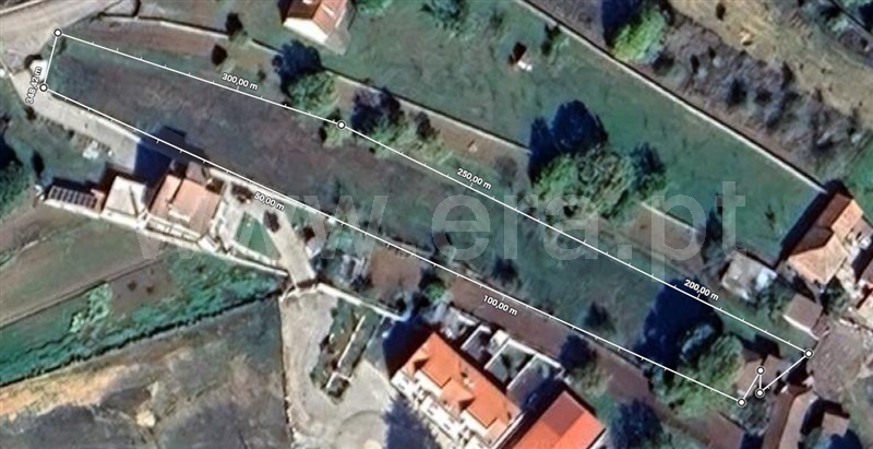 Terreno / Moimenta da Beira, Peva e Segões