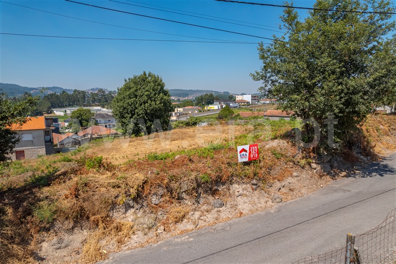 Terreno / Paços de Ferreira, Carvalhosa