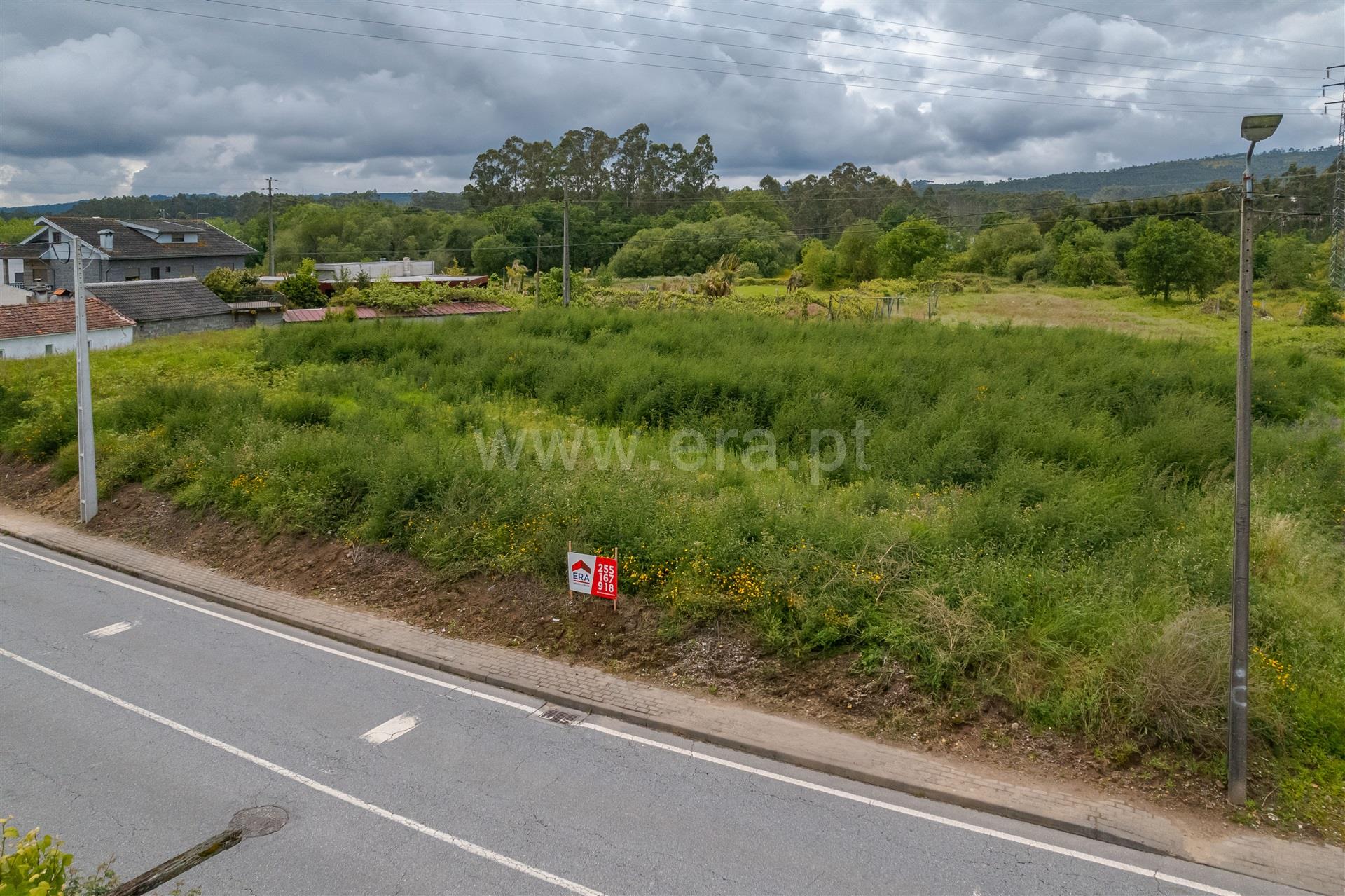 Land for sale in Paços de Ferreira, Portugal — €185,000