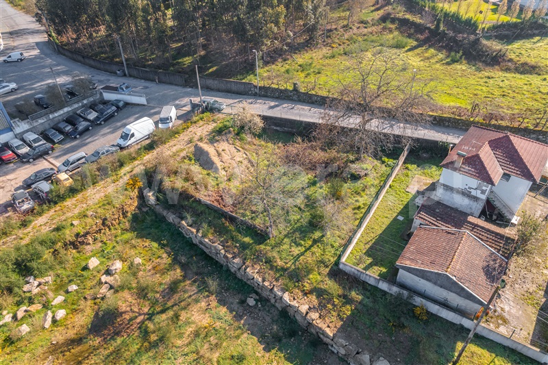 Terreno / Paços de Ferreira, Meixomil