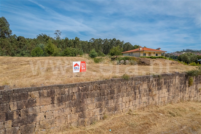 Terreno / Paços de Ferreira, Sanfins Lamoso Codessos