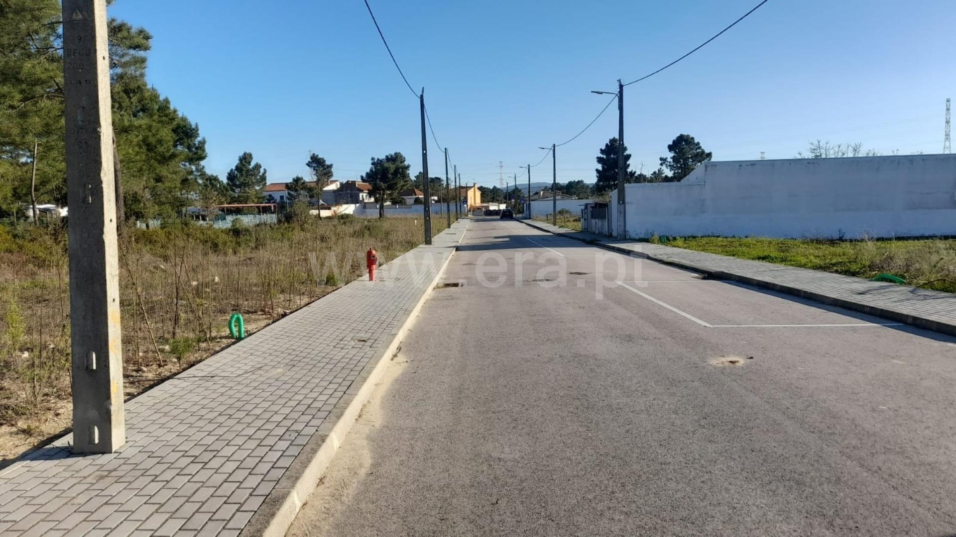Land for sale in Palmela, Portugal — €79,900