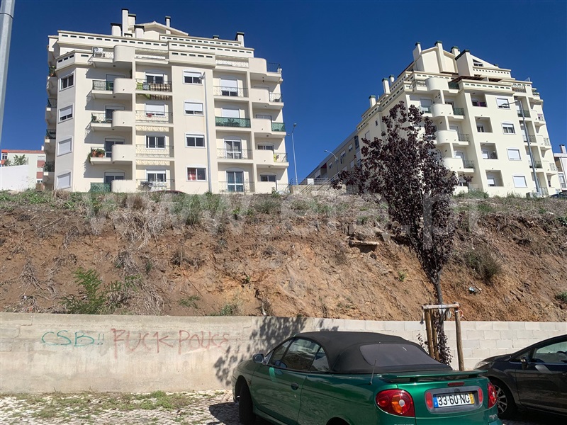 Terreno para Construção / Amadora, Mina de Água