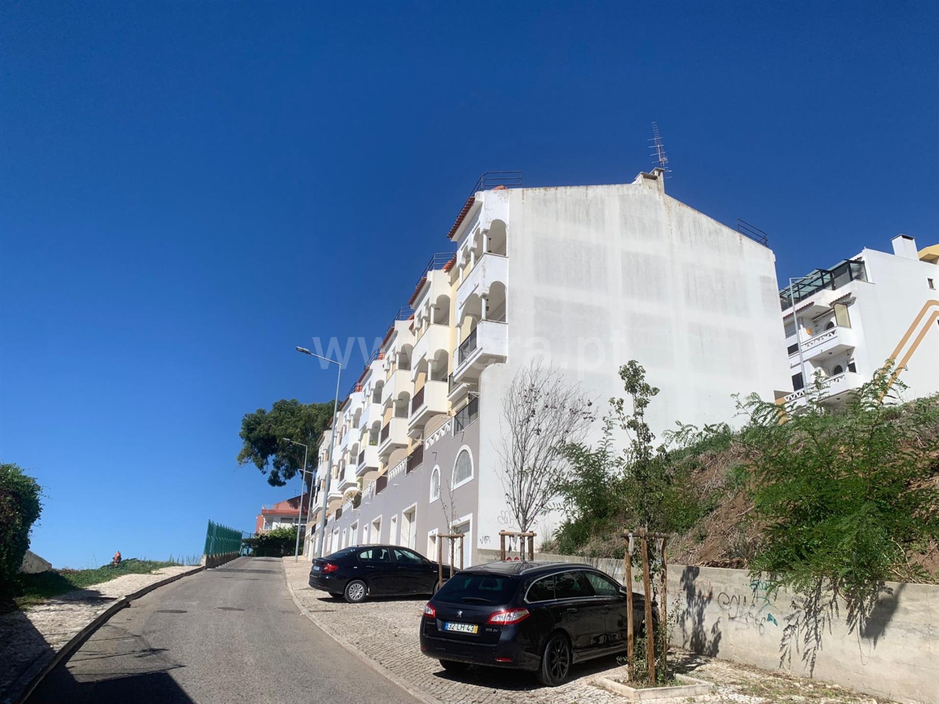 Land for sale in Amadora, Portugal — €140,000