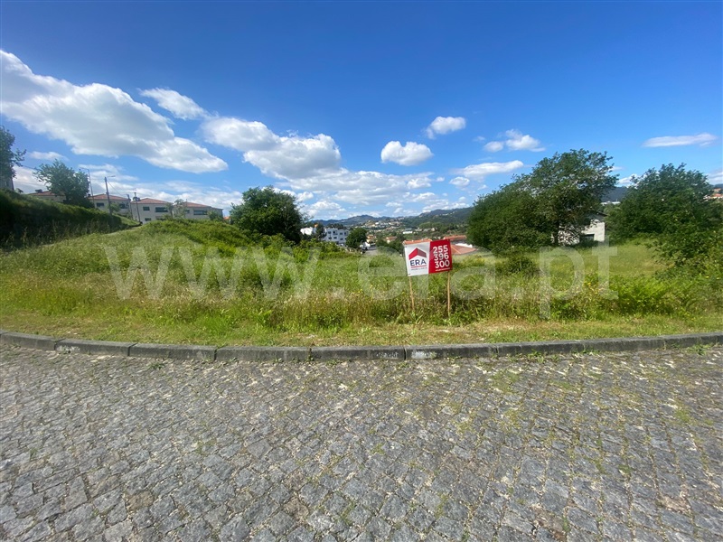 Terreno para Construção / Amarante, Amarante (São Gonçalo), Madalena, Cepelos e Gatão