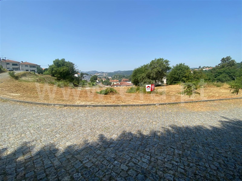 Terreno para Construção / Amarante, Amarante (São Gonçalo), Madalena, Cepelos e Gatão