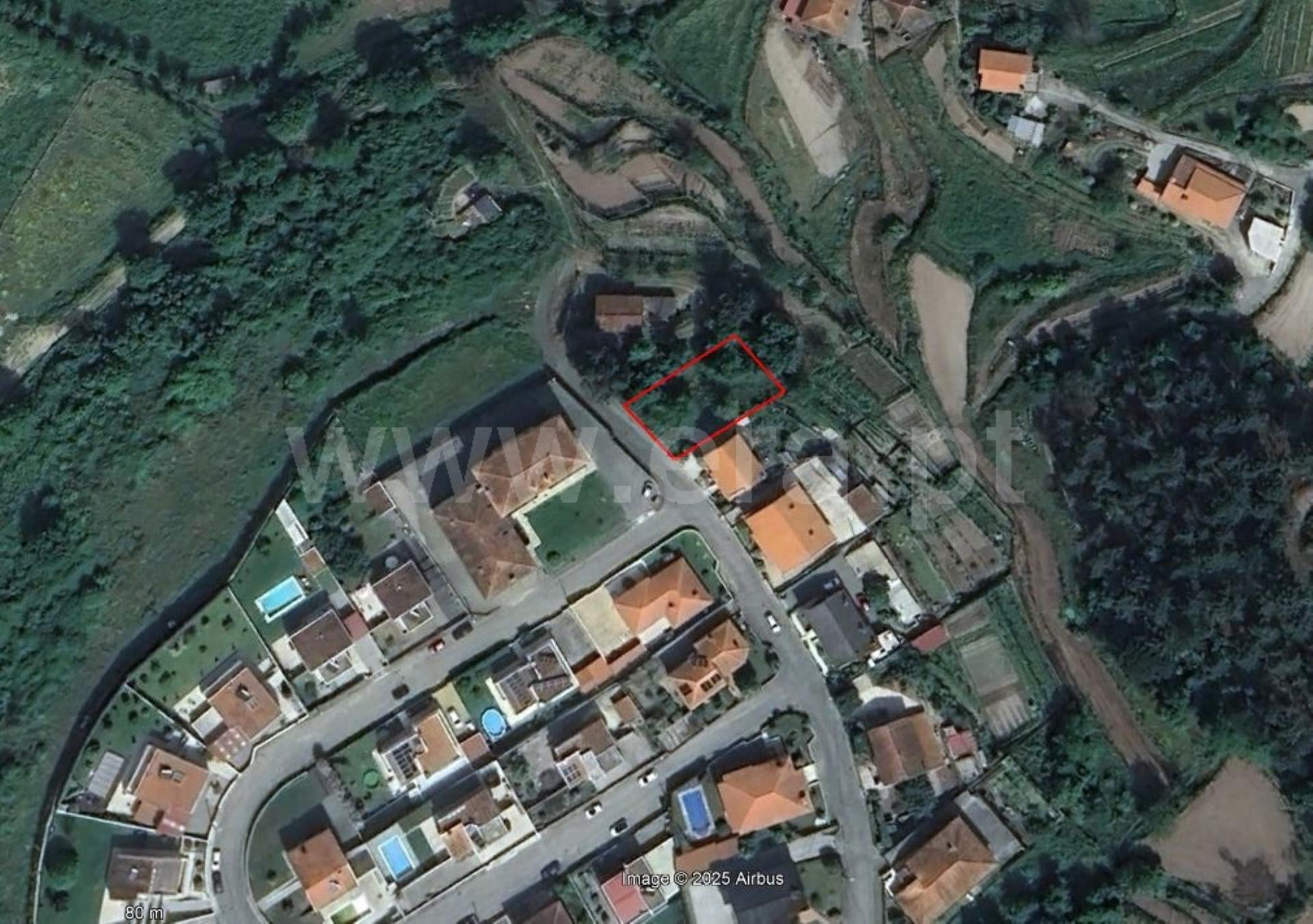 Land for sale in Amarante, Portugal — €59,000