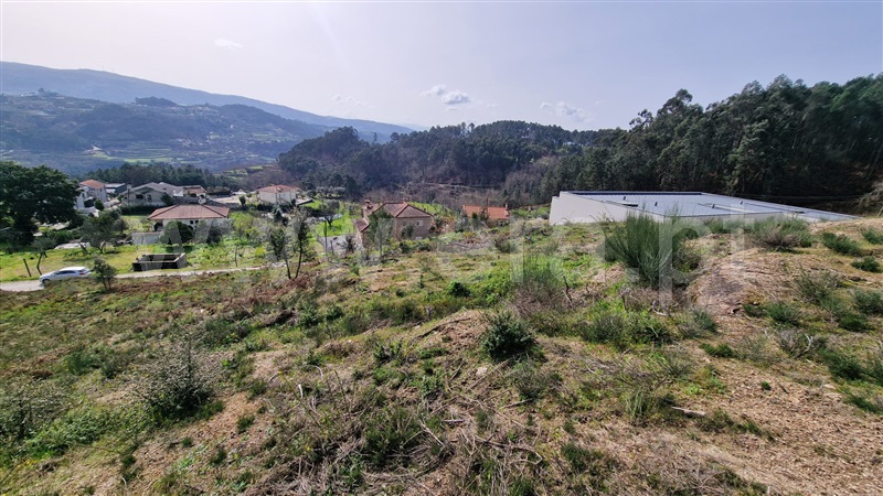 Terreno para Construção / Amarante, Fregim